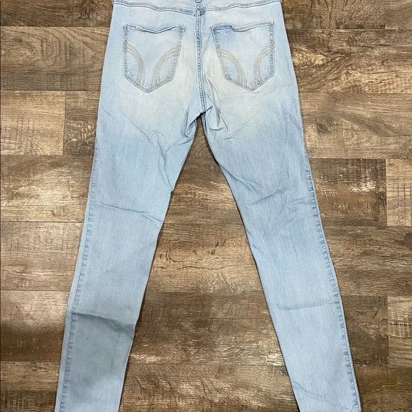Hollister High-Rise Super Skinny Jean - Picture 2 of 2